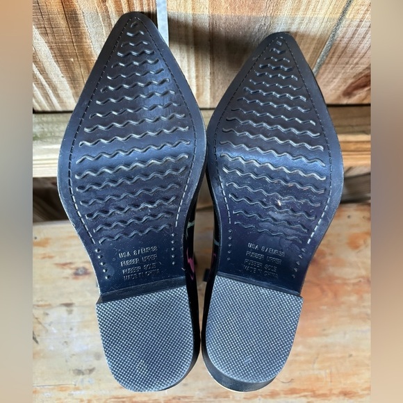 Bit & Bridle Western Style Rubber Rain Boots with Heel - Picture 9 of 10